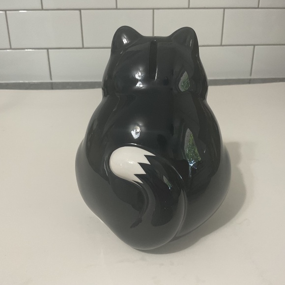 VTG Fat Tuxedo Cat Piggy Bank Ceramic Black and White Cat - Picture 5 of 7
